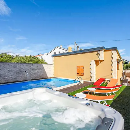 Cozy In With Sauna Zadar